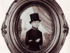 Das Foto Wilhelms aus der Zeit, als er Zögling des Marinekollegs in Venetien war. Landesarchiv Maribor, privater Fond Wilhelm  Tegetthoffs